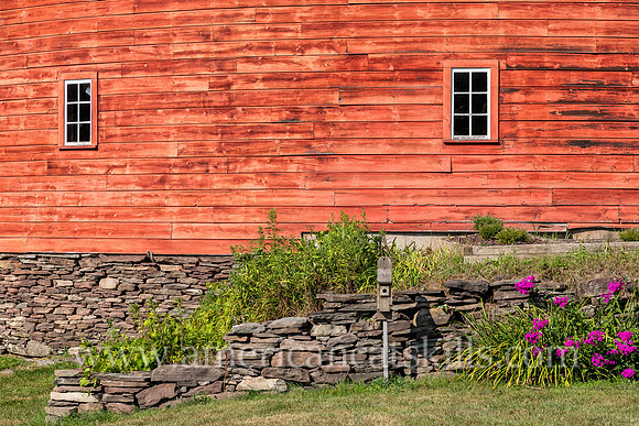Photograph of the Kelly Round Barn in Halcottsville, New York.