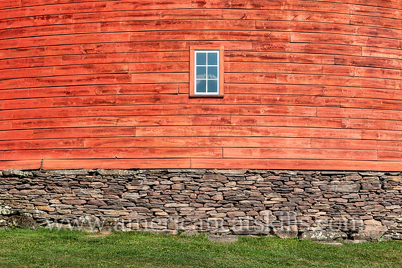 Photograph of the Kelly Round Barn in Halcottsville, New York.