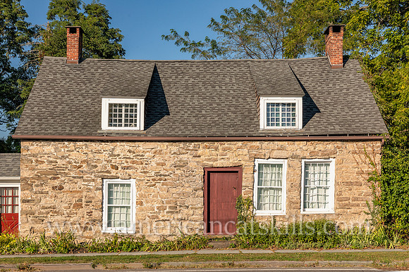 Photograph of the Polly Crispell Cottage in Hurley, New York.