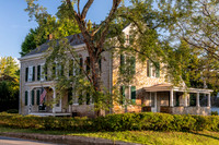Photographs and history of the Dr. Richard Ten Eyck House in Hurley, New York.