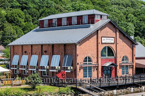 Ole Savannah, Rondout Waterfront