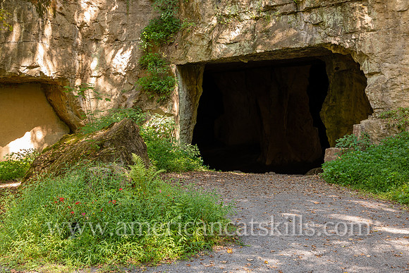 Photograph of the Widow Jane Mine in Rosendale, New York.