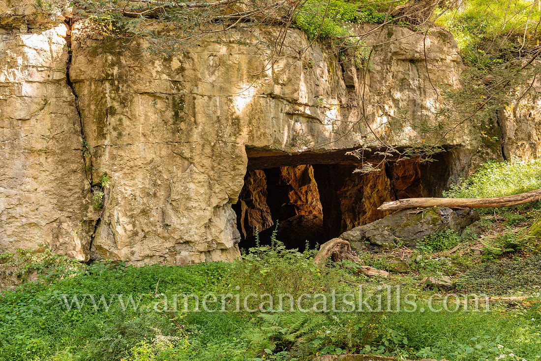 Photograph of the Widow Jane Mine in Rosendale, New York.