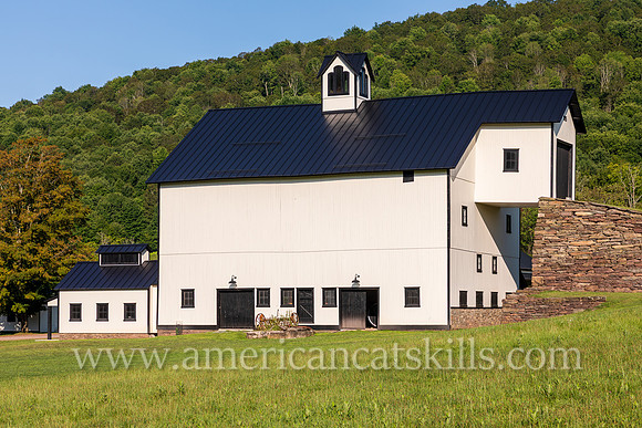 Bovina Center Barn