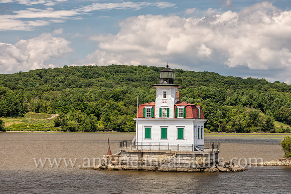 Photograph of the Esopus Meadows Lighthouse, located on the Hudson River in New York.
