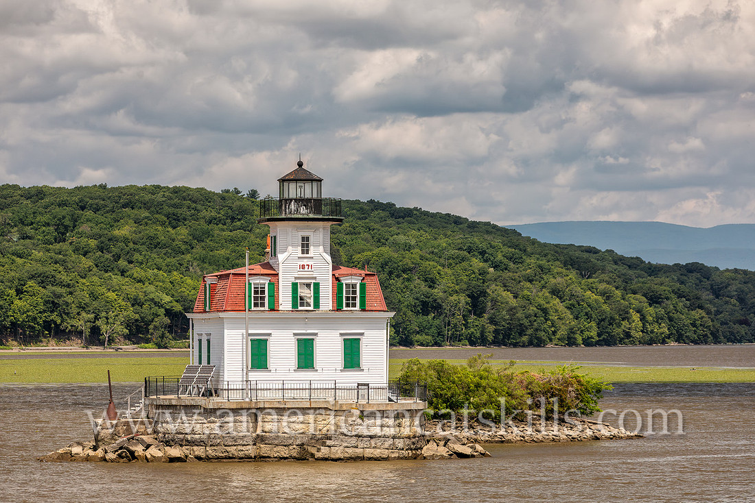 Photograph of the Esopus Meadows Lighthouse, located on the Hudson River in New York.