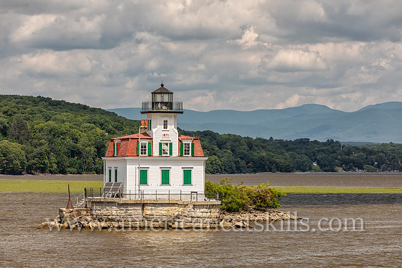 Photograph of the Esopus Meadows Lighthouse, located on the Hudson River in New York.
