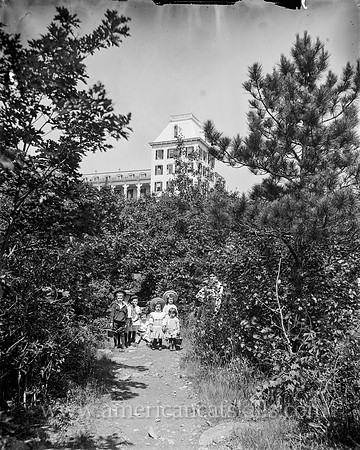 [Garden path at Hotel Kaaterskill, Catskill Mts., N.Y.]