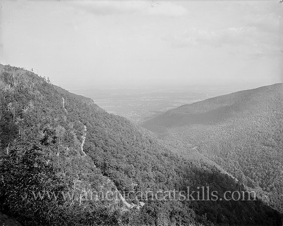 [Kaaterskill Clove from Sunset Rock, Catskill Mts., N.Y.]