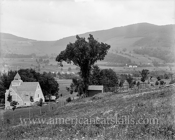 Stamford and Mt. Utsayantha, Catskill Mountains, N.Y. (2)