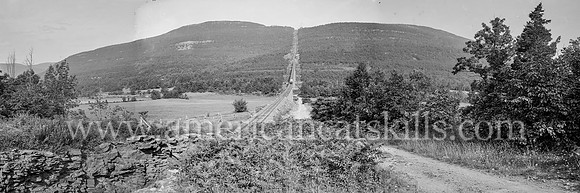 Kaaterskill Mountain with Otis Elevating Railway, Catskill Mountains, N.Y.