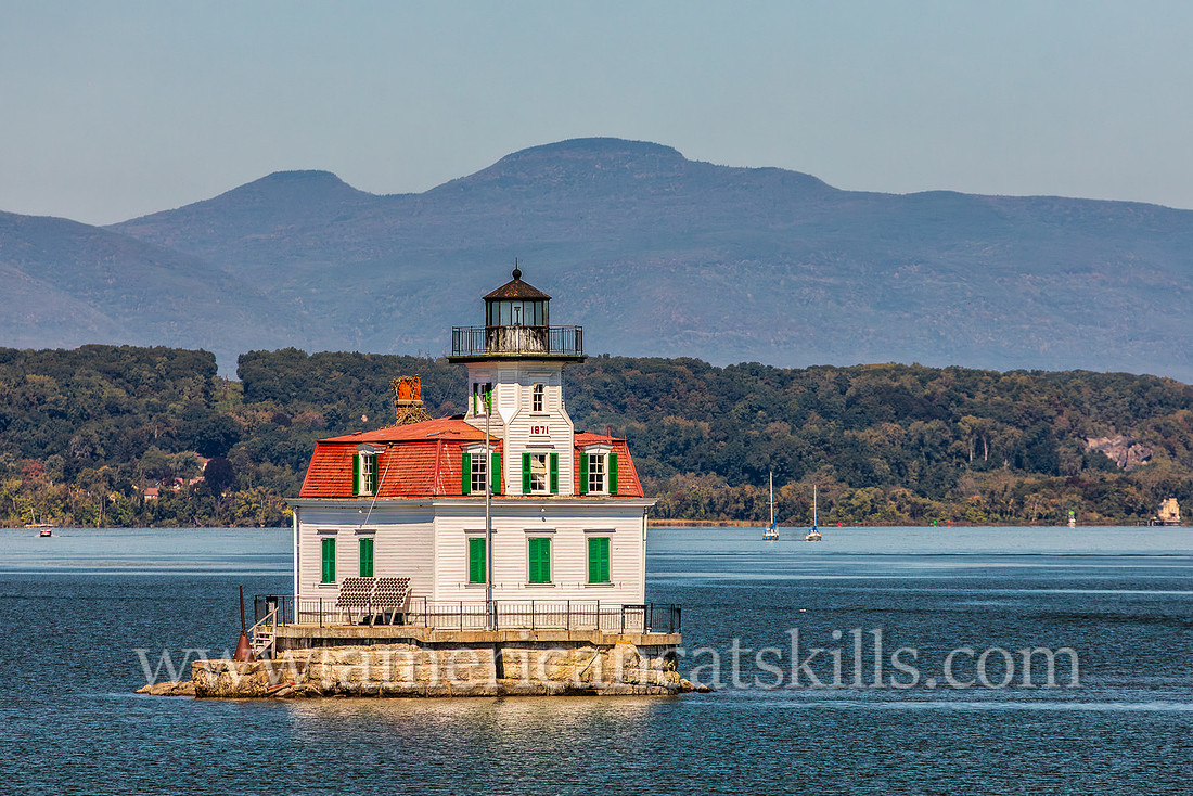 Photograph of the Esopus Meadows Lighthouse, located on the Hudson River in New York.
