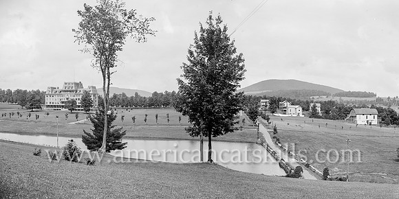 Churchill Park and the Rexmere, Stamford, Catskill Mountains, N.Y.