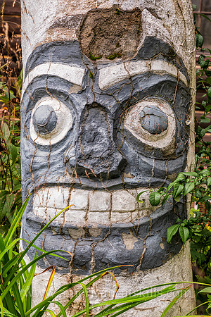 Photograph of the totem pole at the Emile Brunel Studio and Sculpture Garden, also known as Brunel Park, at Boiceville, New York in the central Catskills.