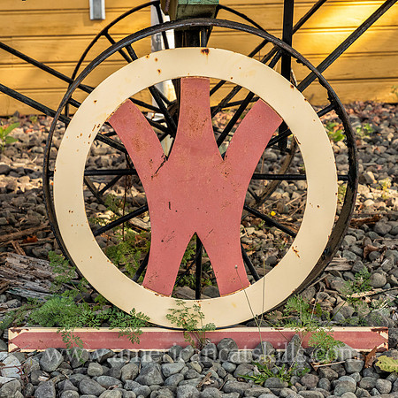 Photograph of a metal sign at the Roscoe O&W Railway Museum.