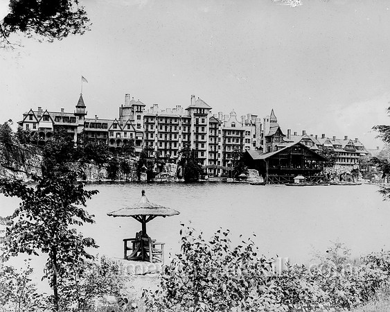 [Mohonk Mountain House, Lake Mohonk, N.Y.] (2)