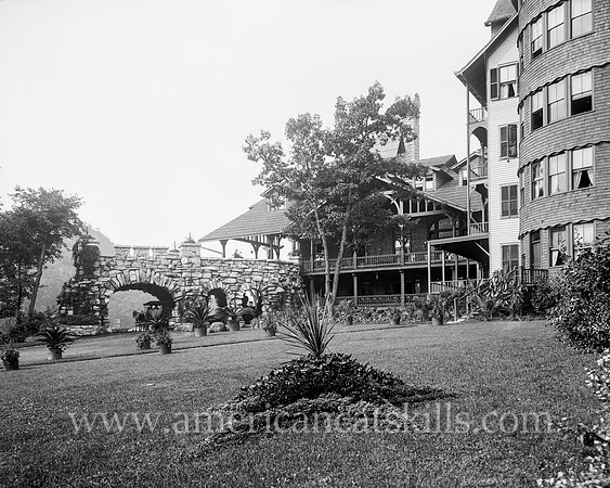 East entrance, Lake Mohonk House, N.Y.