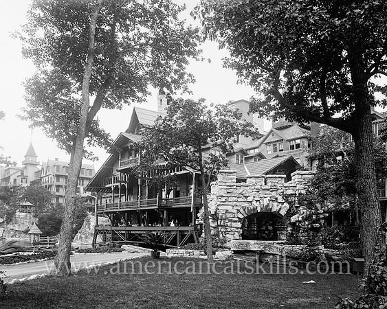 Porte cochere and balconies, Lake Mohonk [Mountain] House, N.Y.
