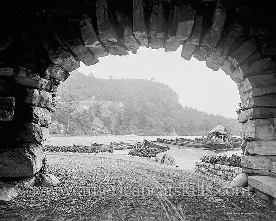 Sky top from the archway, Lake Mohonk House, N.Y.