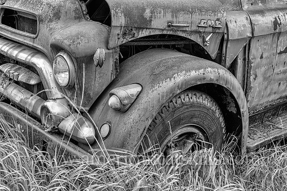GMC, B&W