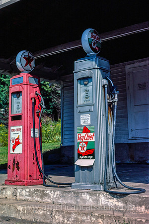 Hulet Texaco gas pumps, Yulan, New York