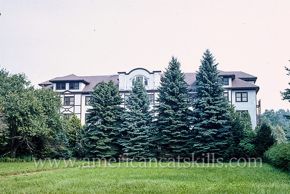 Lorraine Hotel, Route 52, Lake Huntington, New York (1)