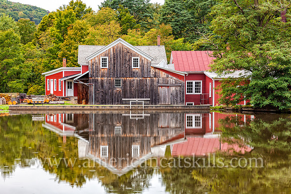 The Hanford Mills museum, located on Kortright Creek in East Meredith, Delaware County offers numerous educational programs throughout the year.