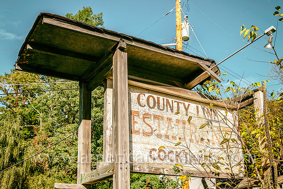 The once popular County Line Restaurant, as its name implies, sits on the border of Ulster County and Sullivan County in the small hamlet of Spring Glen.