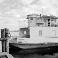 Ferry from Hudson, New York, docks at Athens, New York
