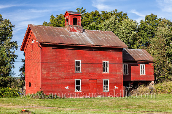 Hoseaville Barn