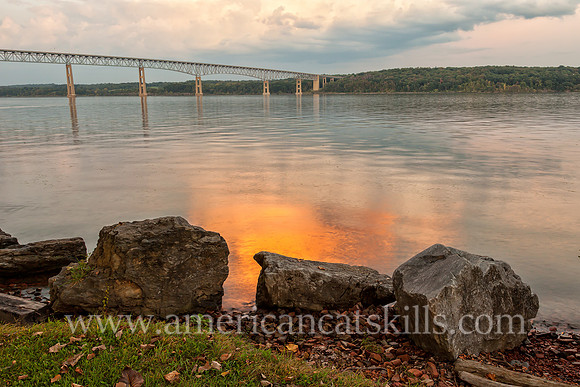 The Kingston-Rhinecliff Bridge, also known as the George Clinton Memorial Bridge, spans the Hudson River, connects the city of Kingston to the rural hamlet of Rhinecliff in Dutchess County.