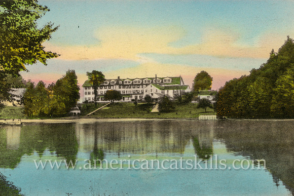 Vintage Catskills postcard depicting the historic Campbell Inn at Roscoe in Sullivan County, New York.