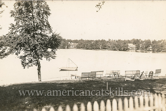 Vintage, untitled postcard by photographer Otto Hilling showing a quiet lake scene.