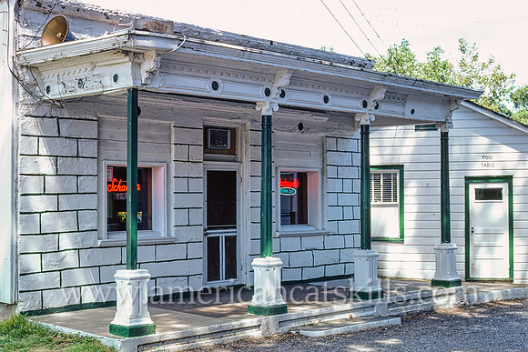 Bar at Emerald Isle Hotel, South Cairo, New York