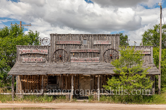 Longhorn Store