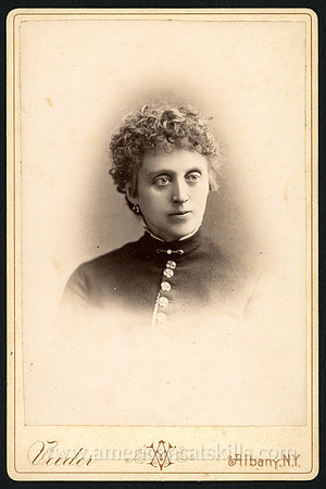 Portrait, Well Dressed Woman, Aaran Veeder, Albany, New York